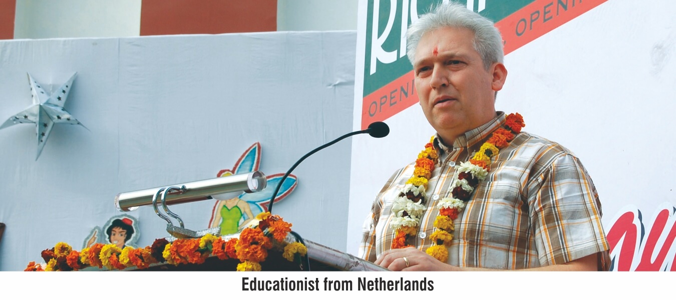 Richmondd Global School in new Delhi with educationist of Netherlands 1